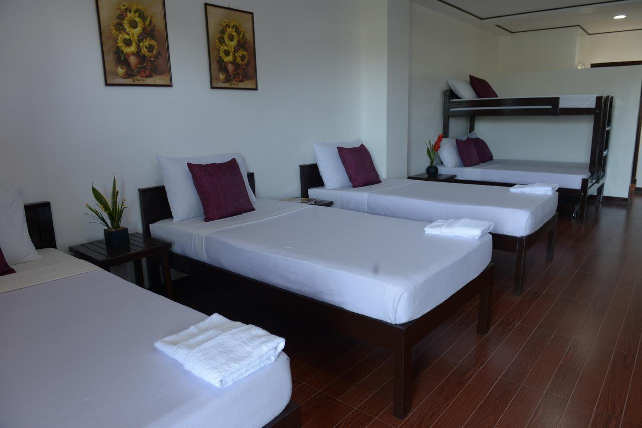 Globetrotter Inn - Palawan Inc. Puerto Princesa Esterno foto