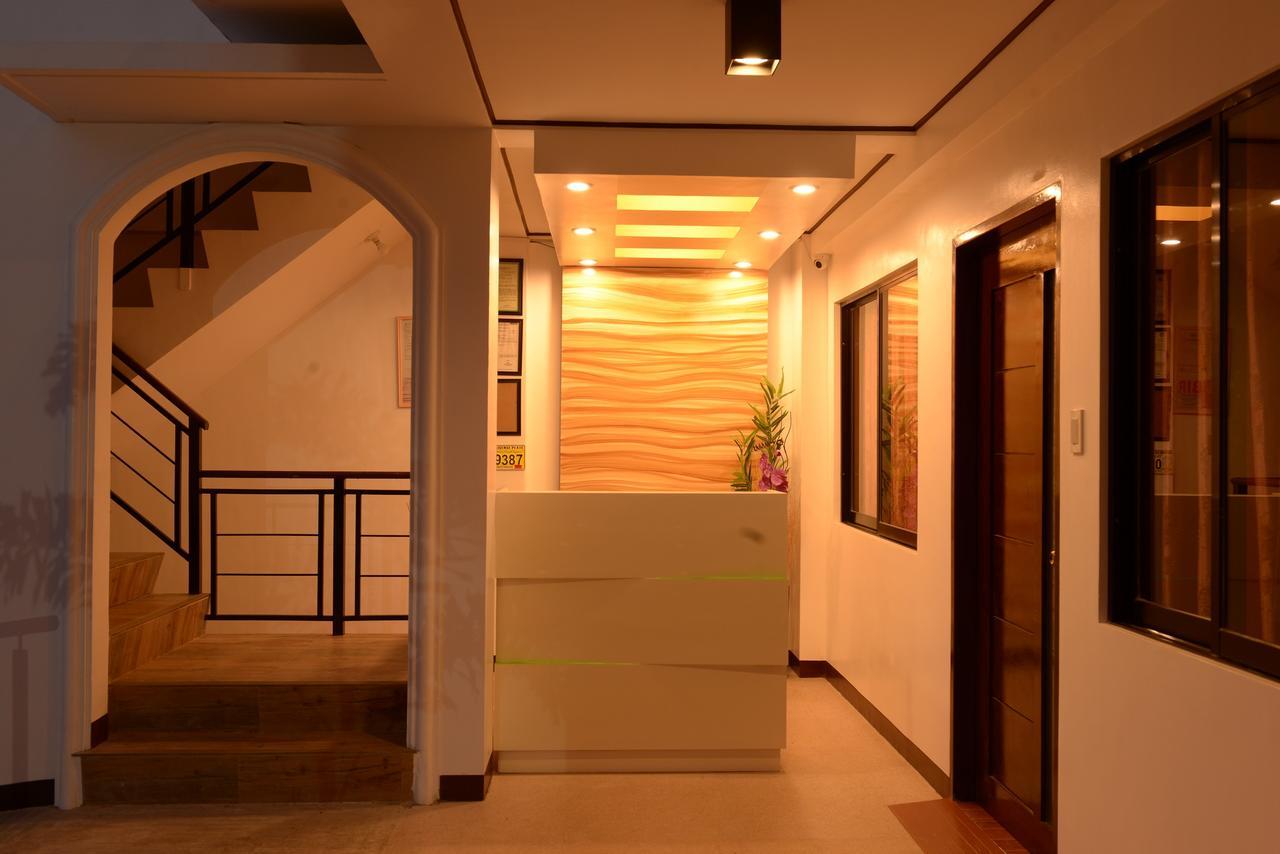 Globetrotter Inn - Palawan Inc. Puerto Princesa Esterno foto